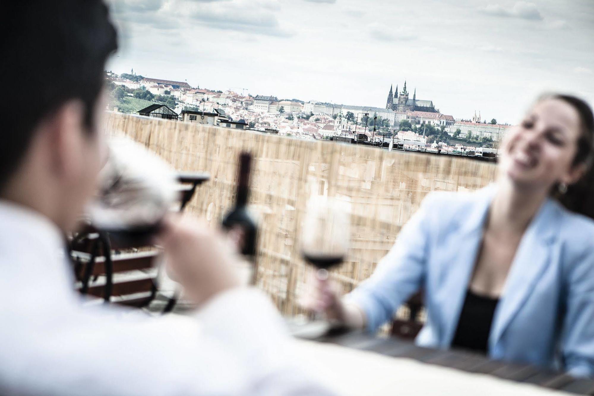 Archibald City Prag Exteriör bild