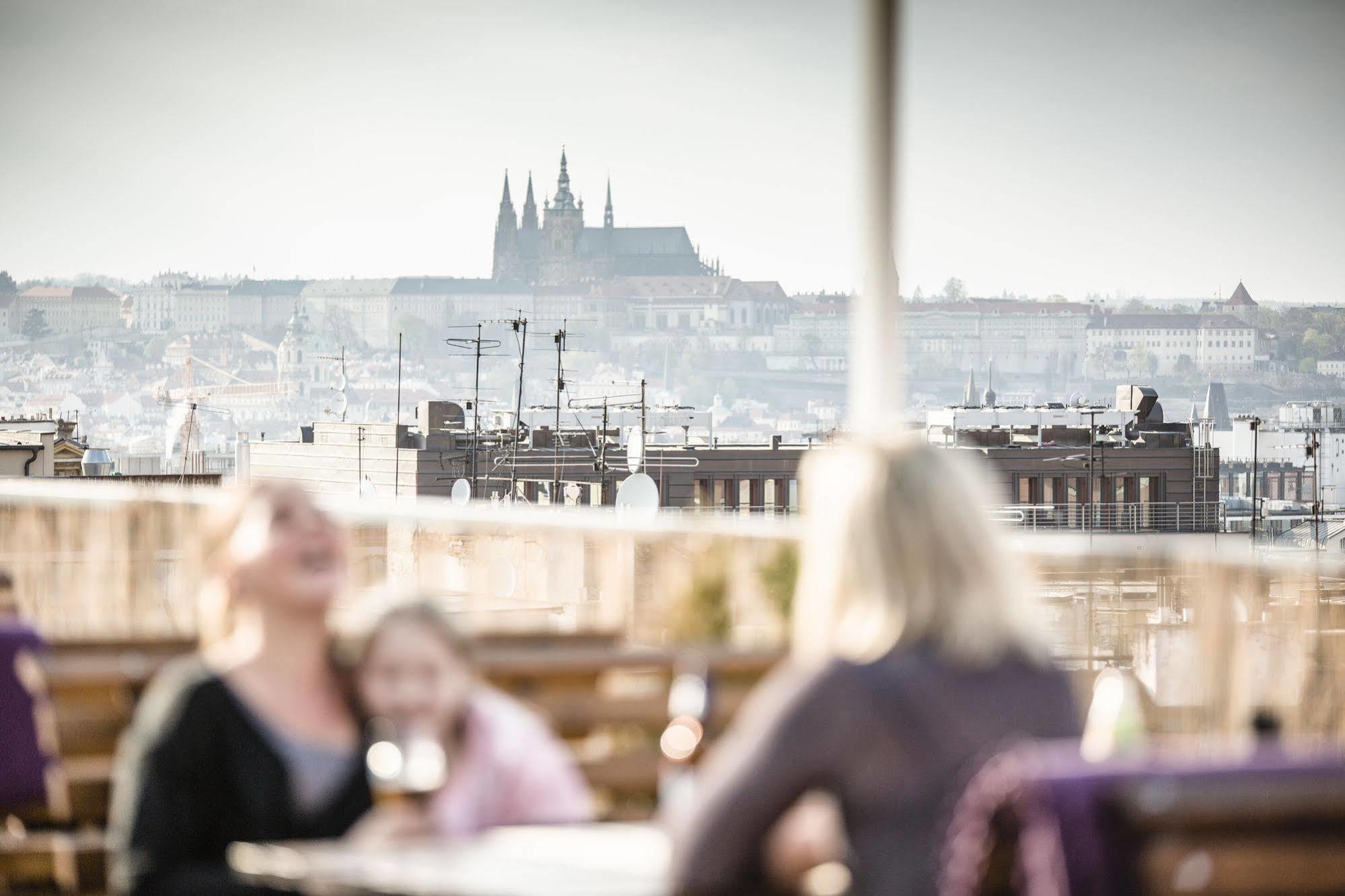 Archibald City Prag Exteriör bild